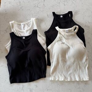 FOUR Uniqlo ribbed cropped bra tops Size M Black & White